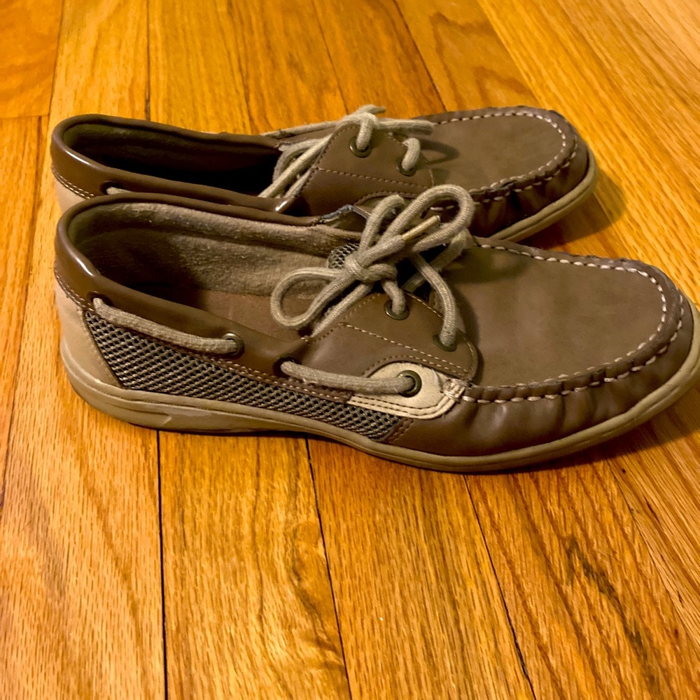 Tan and beige boat shoes in great condition